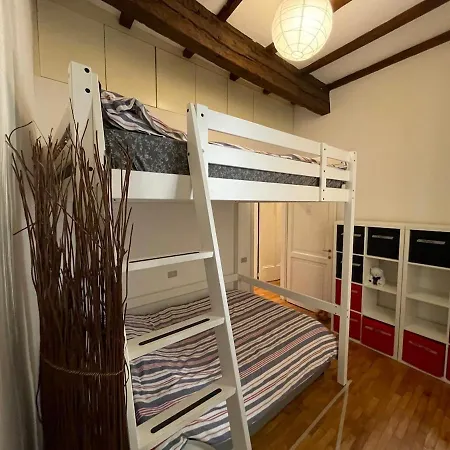 Apartamento Garisenda Family